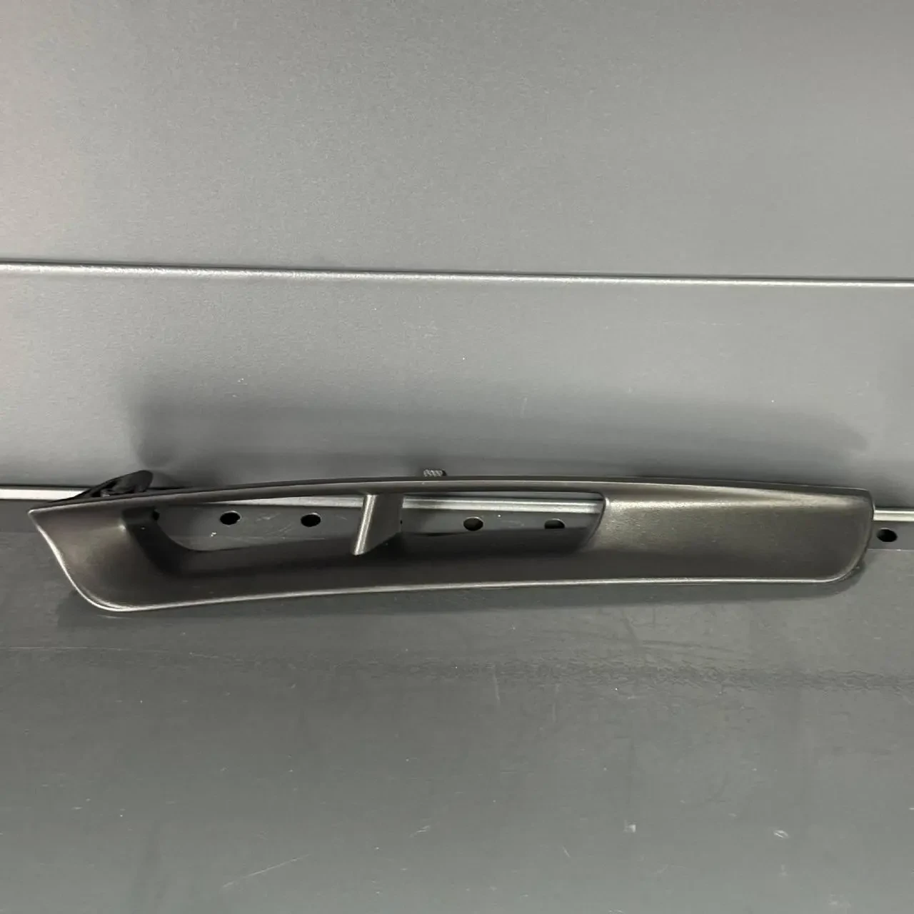 Накладка ліва Camry 80 52713AQ010