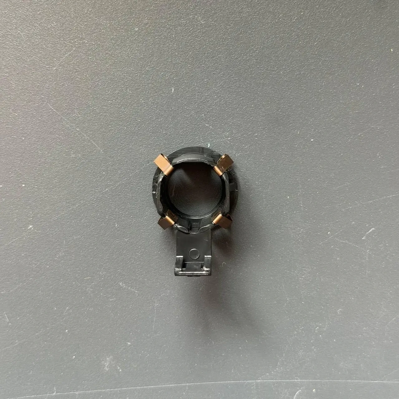 Кріплення датчика парковки Toyota Camry 7/Corolla 10 8934833030B0
