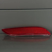 Катафот (відбивач) правий Toyota Camry V80 FP7063F6P