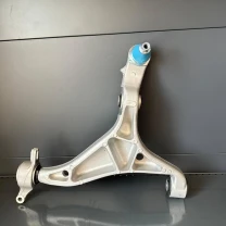 Важіль передній нижній правий Dodge Durango 16-22  Jeep Grand Cherokee 16-21 68282728AB