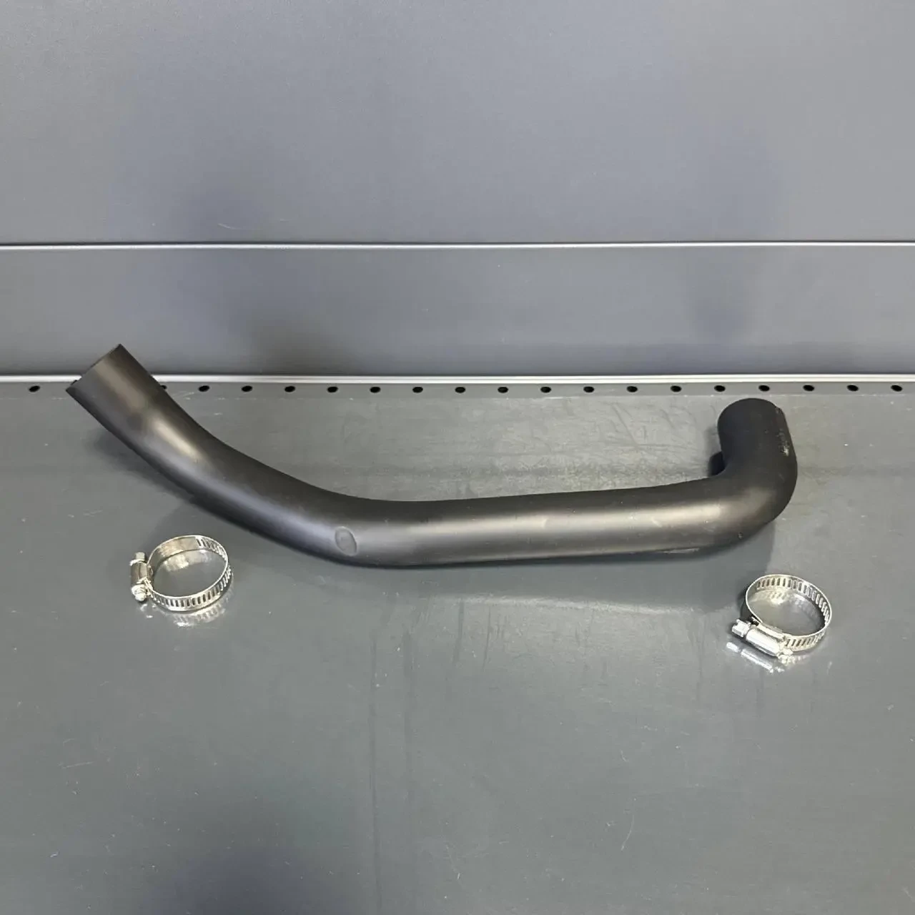 Патрубок повітрозабірника Jeep Renegade 1.4 68318620AA