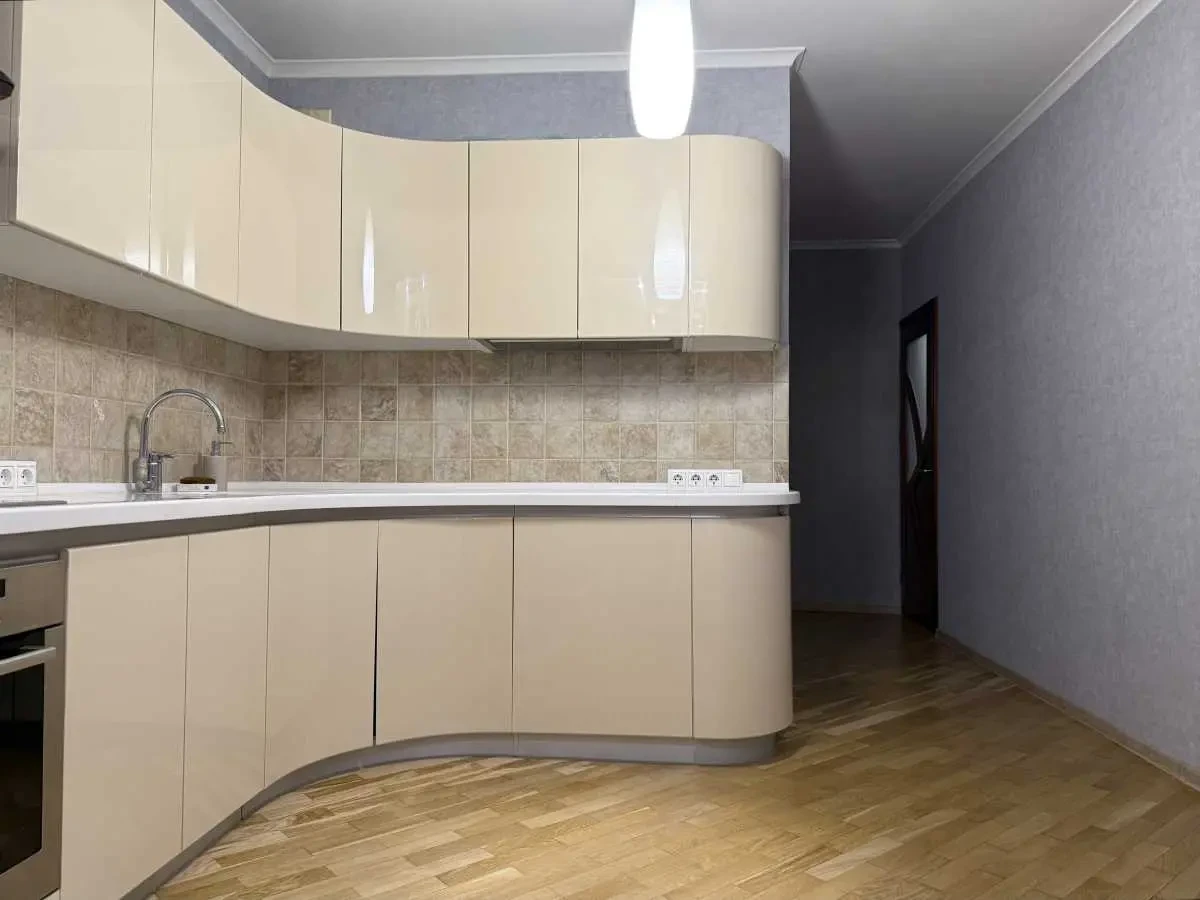 3-к квартира Київ, Дніпровський, Новаторів 17