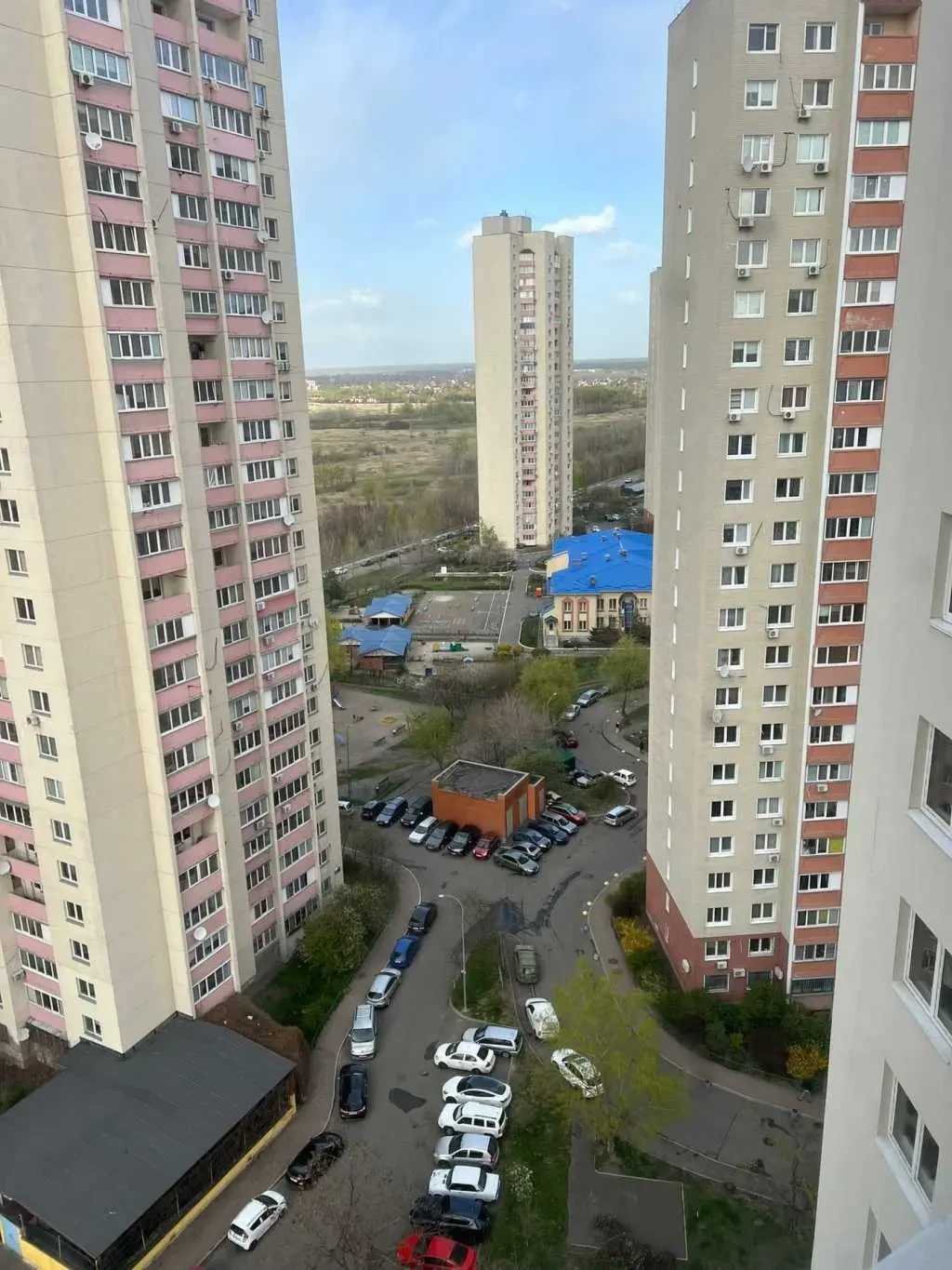 3-к квартира Київ, Деснянський, Милославська 18