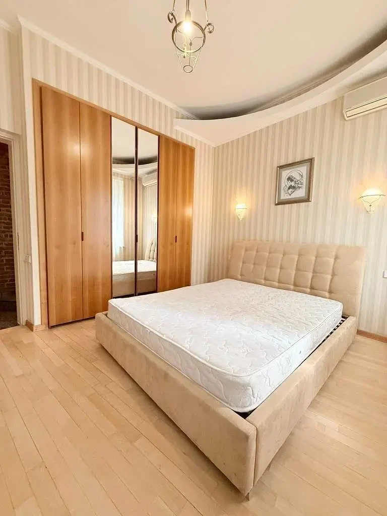 3-к квартира Київ, Голосіївський, Велика Васильківська 48