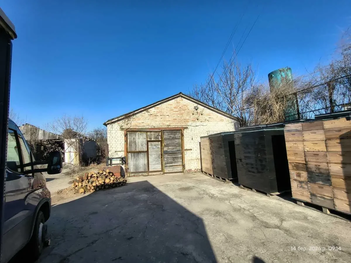 виробничі приміщення Канівський, Канів, Іллєнка 17