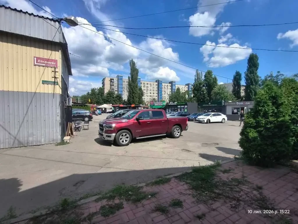 торгові площі Київ, Деснянський, Братиславська 14Б 4
