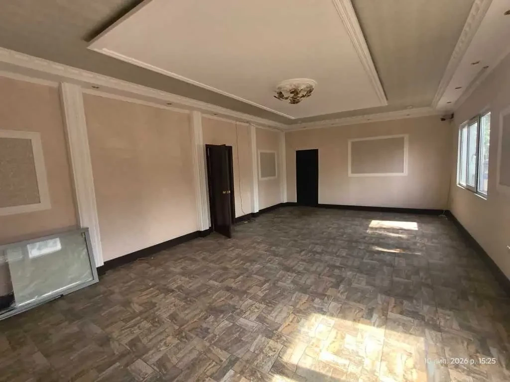 торгові площі Київ, Деснянський, Братиславська 14Б 10