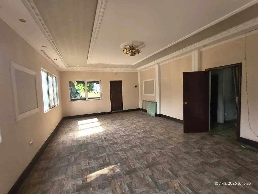 торгові площі Київ, Деснянський, Братиславська 14Б 11