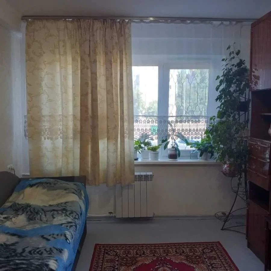 кімната Київ, Дніпровський, Верховної Ради 24 6