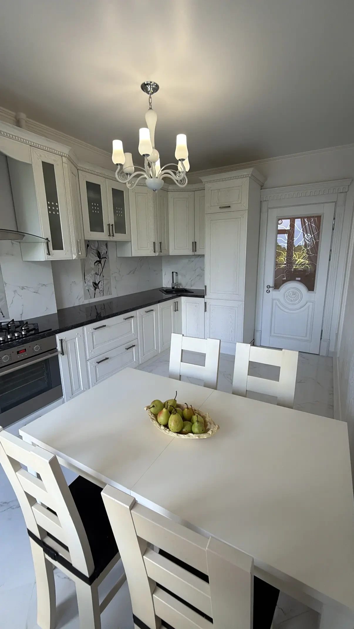 Продаж 3-кім. квартири 97 м.кв., в. Крушельницької 10