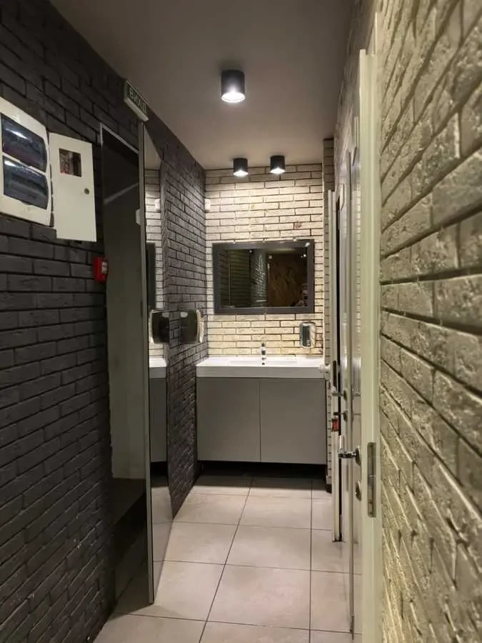 торгові площі Київ, Солом`янський, Ушинського 1 10