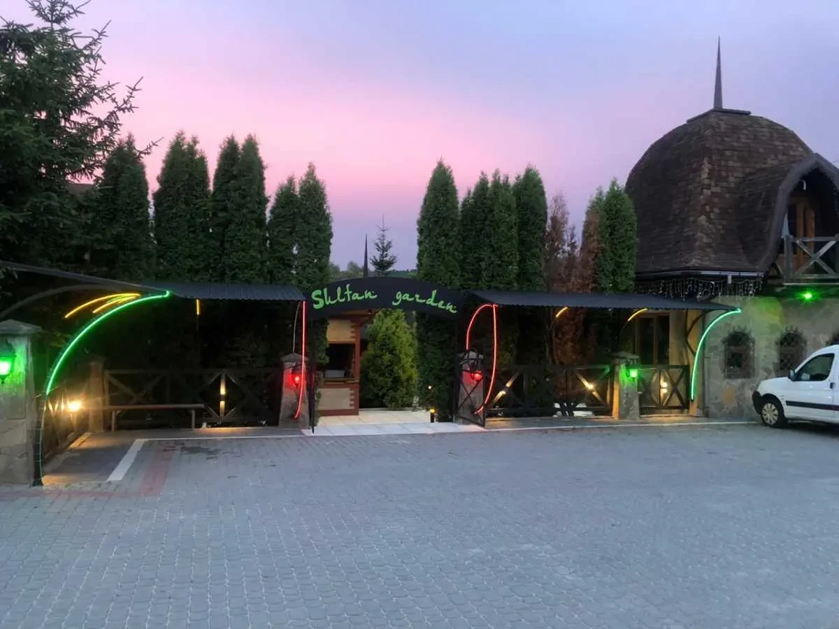 кафе, бар, ресторан Трускавець, Карпатська 15