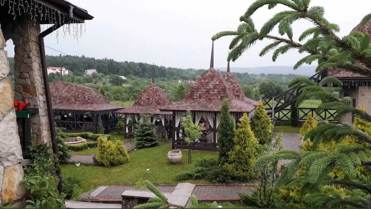кафе, бар, ресторан Трускавець, Карпатська 4