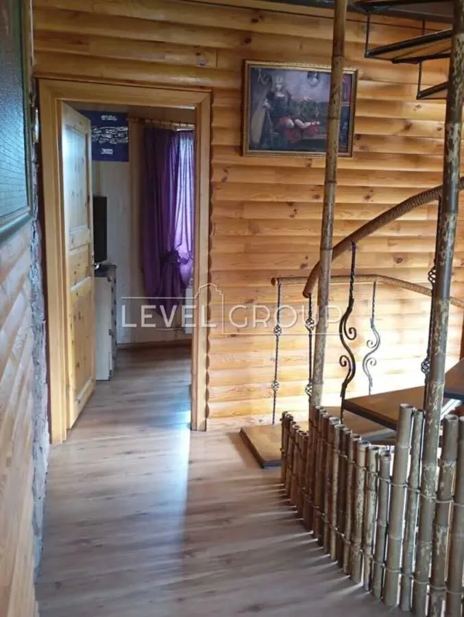 3-к будинок Київ, Святошинський, Берковецька 8