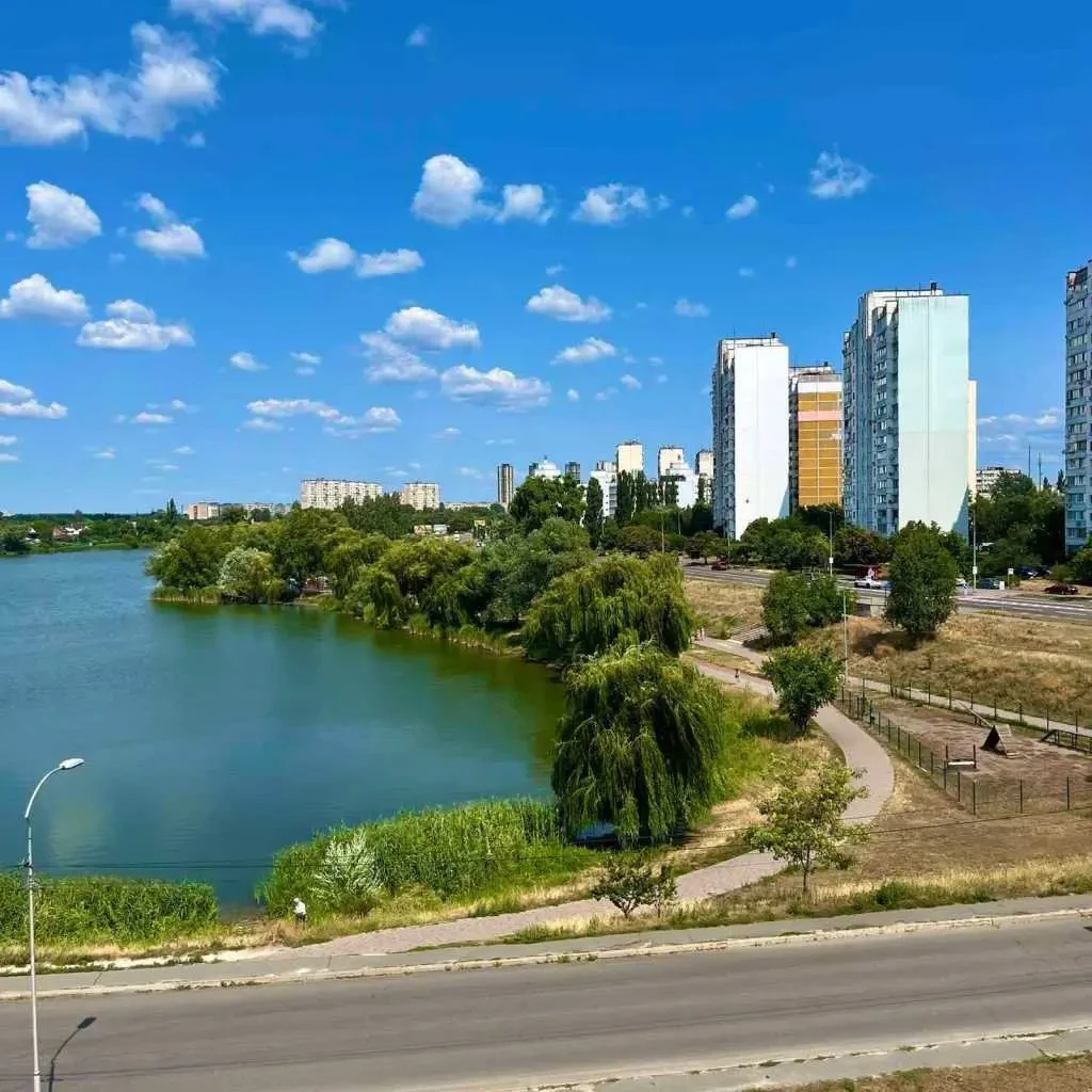 приміщення, будівлі Київ, Дніпровський, Райдужна 1 13