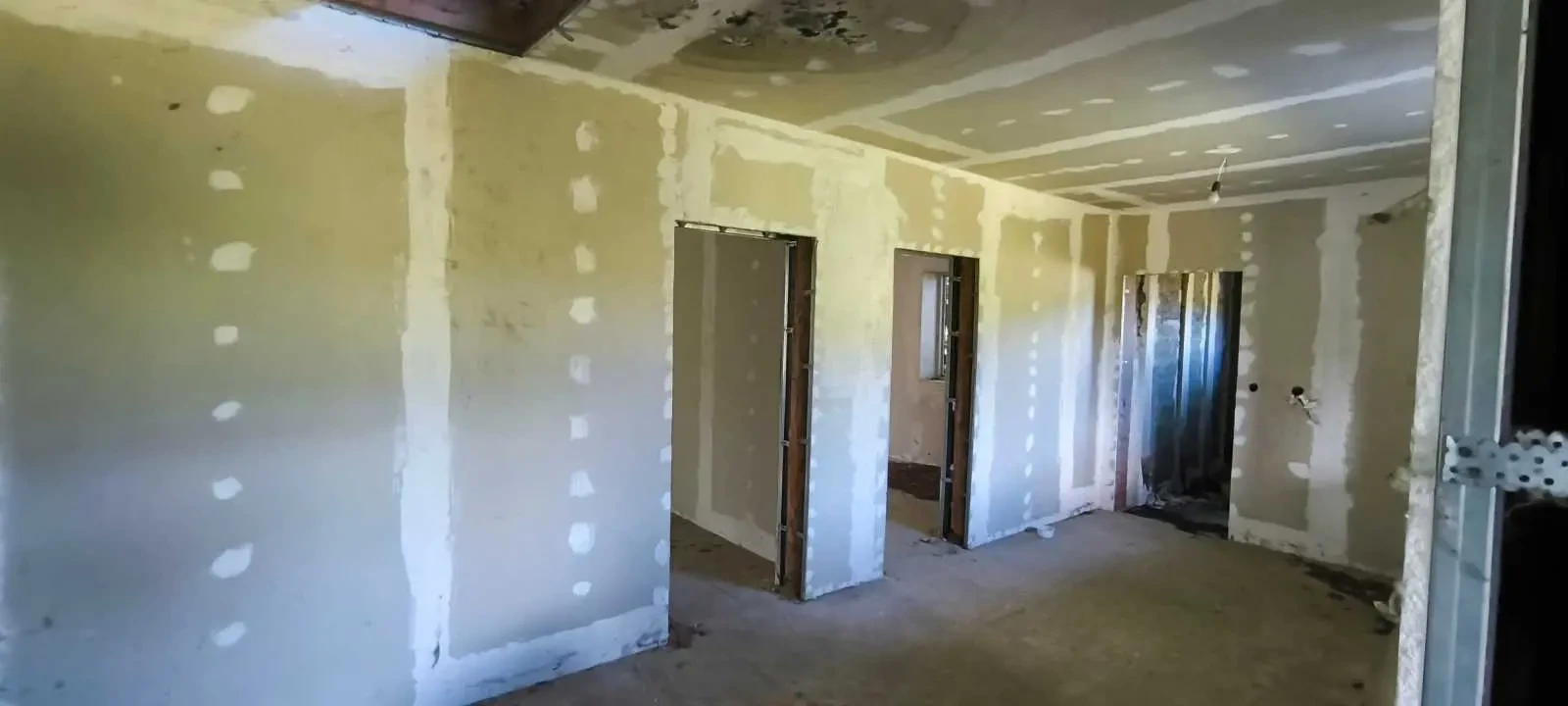 3-к будинок Вишгородський, Гута-Катюжанська, садова 25 4
