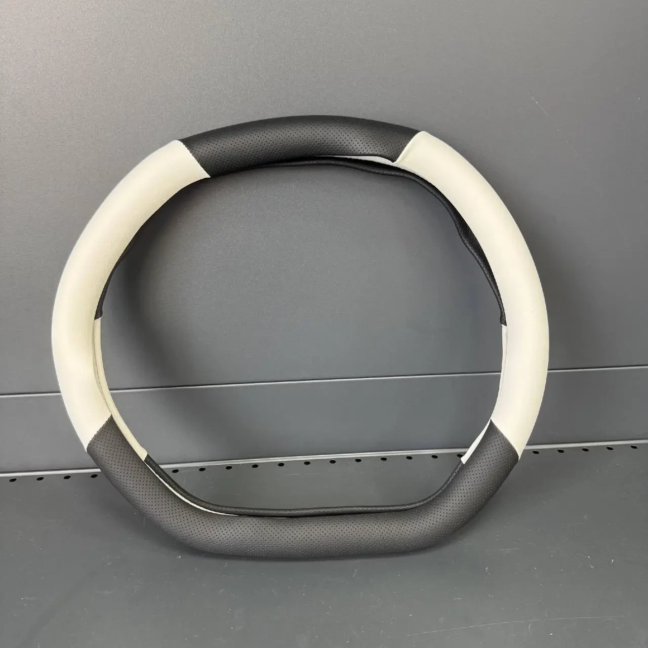 Чохол на кермо MG 4 MG4 EV MG Mulan EH32 MG HS ZS 2023-2025 (Black/white) 298322OI