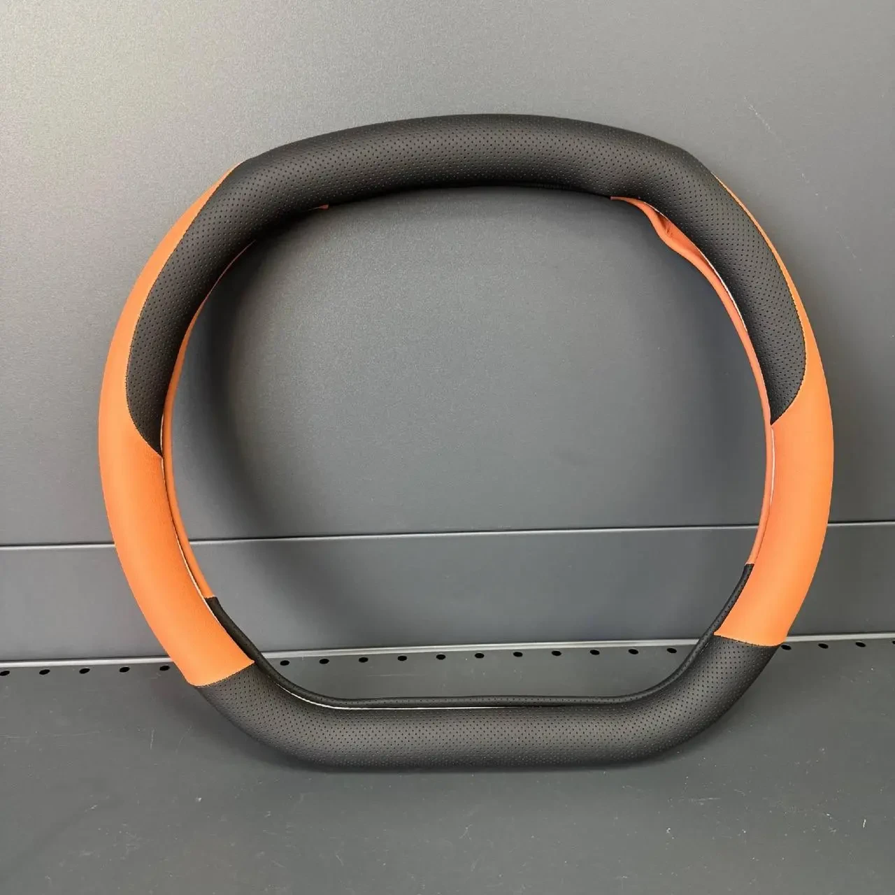 Чохол на кермо MG 4 MG4 EV MG Mulan EH32 MG HS ZS 2023-2025 (Black/orange)  298322OI (1)