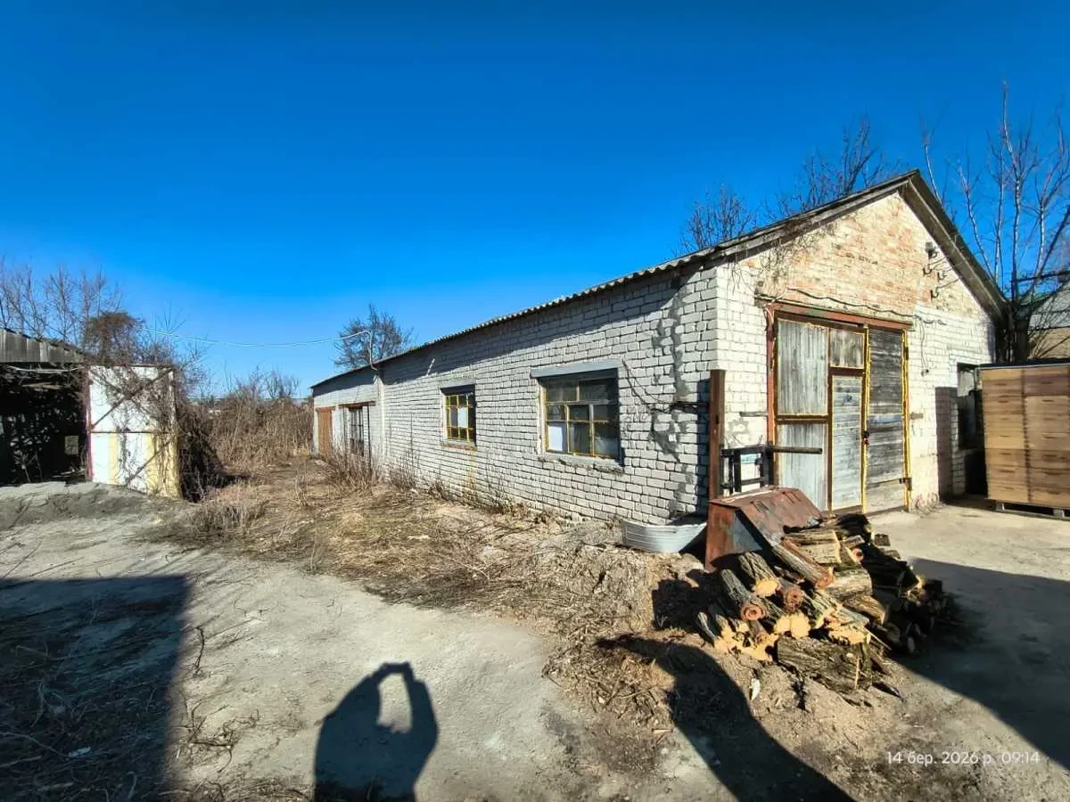приміщення, будівлі Канівський, Канів, Федоренка 25 17
