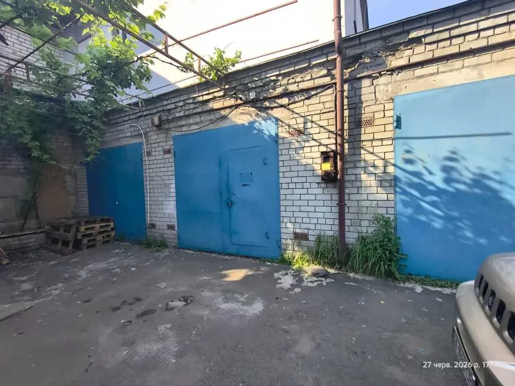 окремий гараж Київ, Деснянський, Пухівська 2 10
