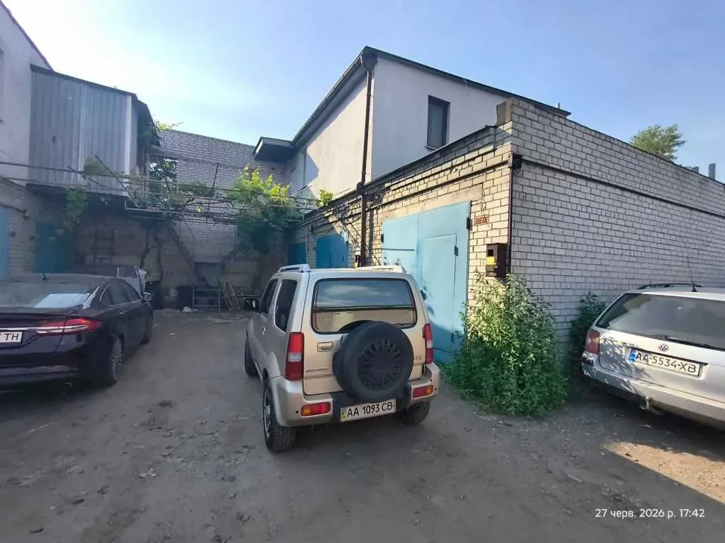окремий гараж Київ, Деснянський, Пухівська 2 14