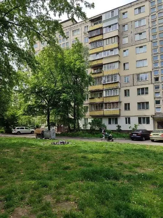 кімната Київ, Голосіївський, Лятошинського 4А 5