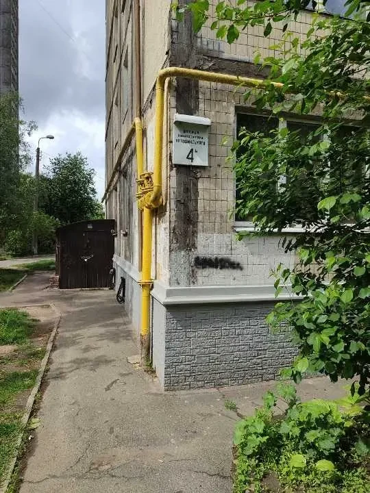 кімната Київ, Голосіївський, Лятошинського 4А 8