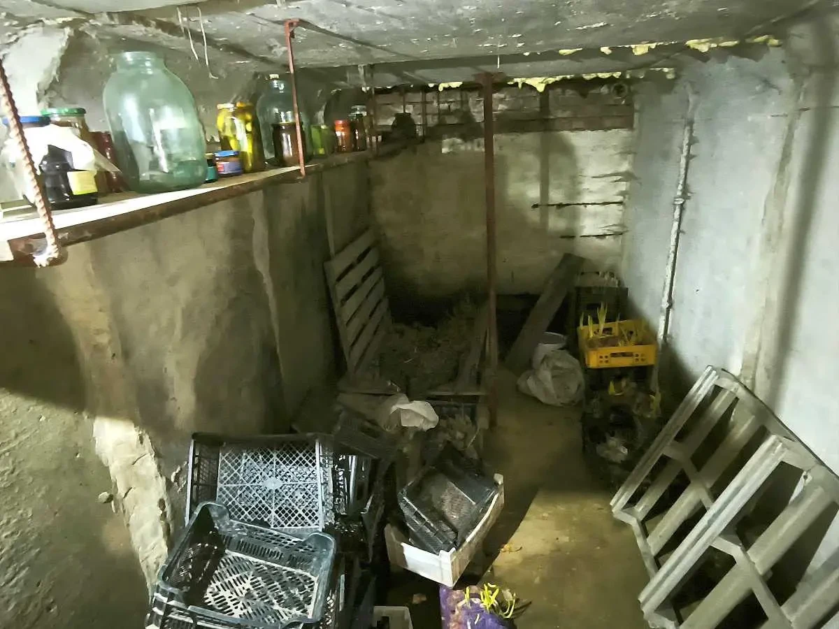 4-к будинок Бучанський, Макарів, Черешньових 24