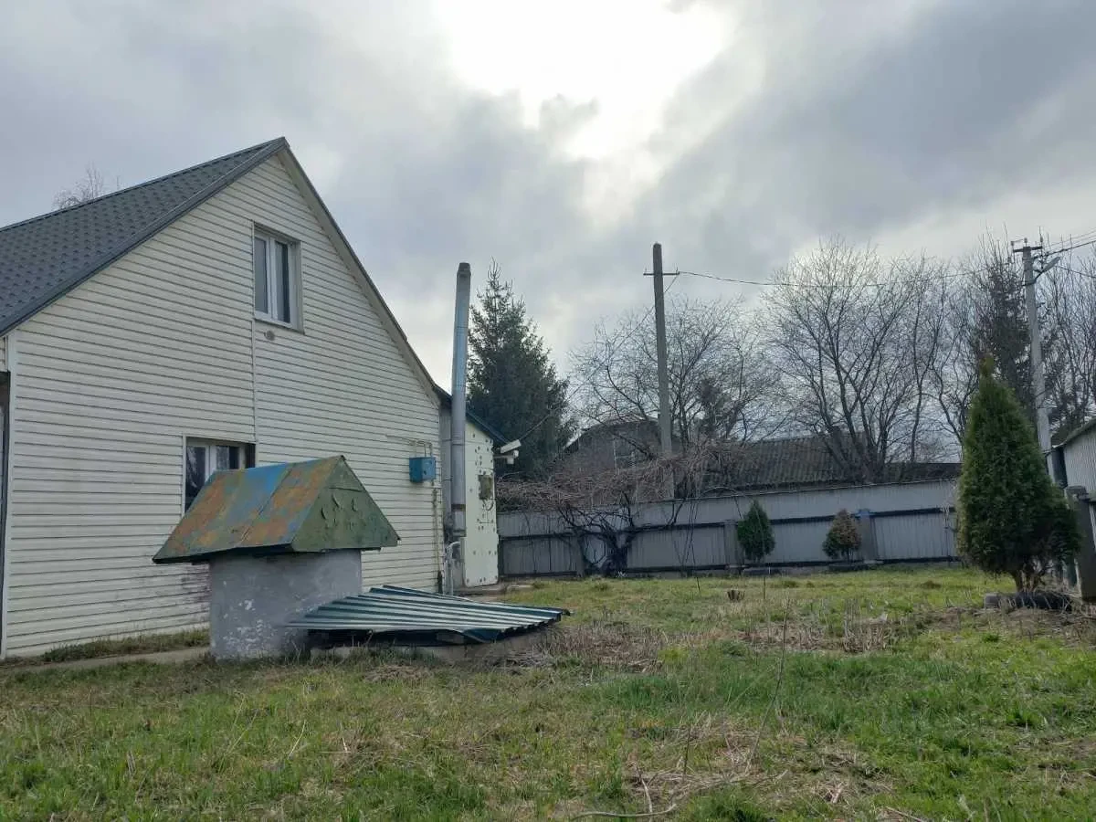 3-к будинок Бучанський, Луб`янка, Олега Антонова 8