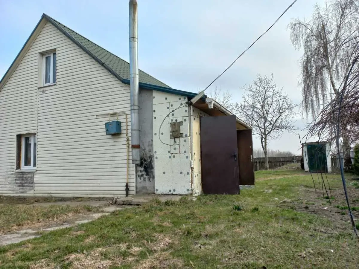 3-к будинок Бучанський, Луб`янка, Олега Антонова