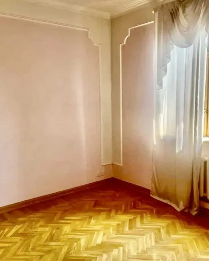 8-к будинок Бучанський, Стоянка, Ленина 1 18