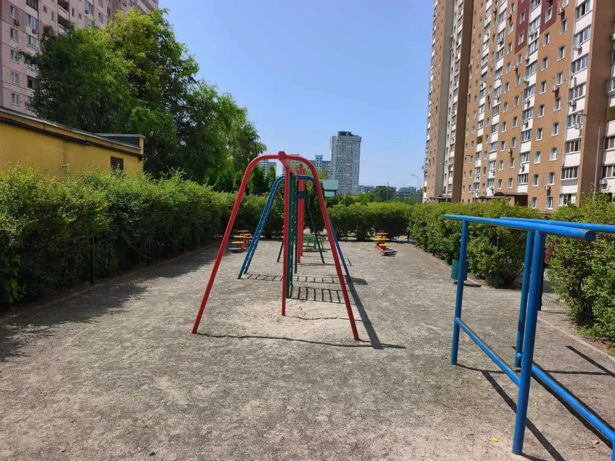 3-к квартира Київ, Дарницький, Здолбунівська 13 24