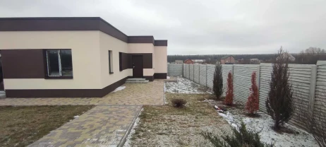 4-к будинок Дніпро, Новоолександрівка, Центральная