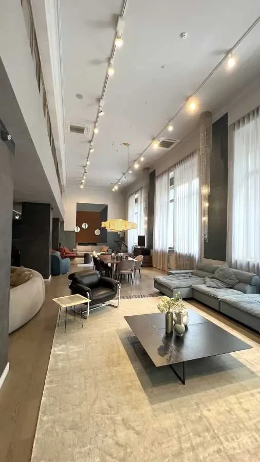 торгові площі Київ, Печерський, Круглоуніверситетська 11 4