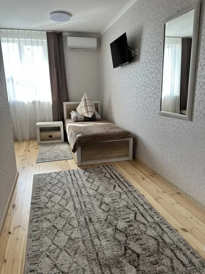8-к будинок Берегівський, Берегове, Корятовича 27 12