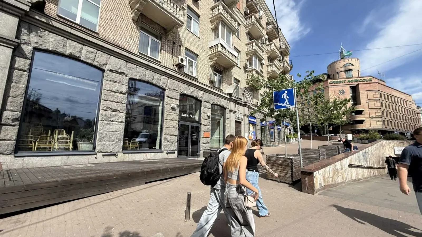 торгові площі Київ, Печерський, Велика Васильківська 24