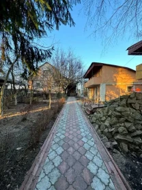 11-к дача Броварський, Дернівка, Лисенка 5
