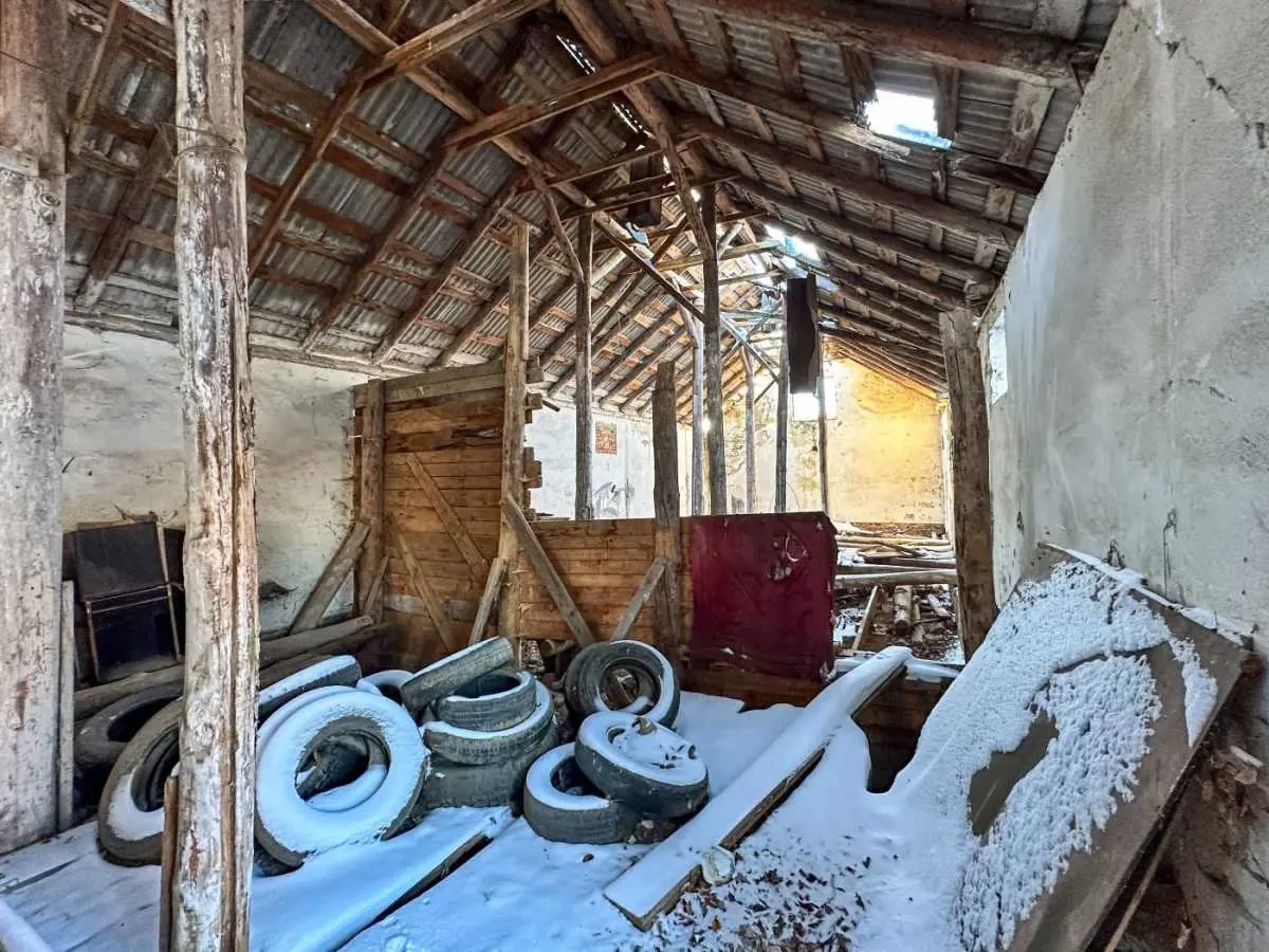 склади Пустомитівський, Підберізці, Хмельницького 10