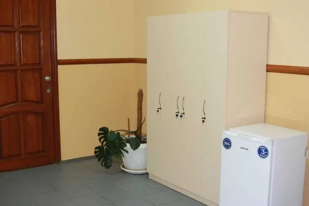 кімната Київ, Деснянський, Віскозна 3