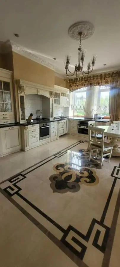6-к будинок Київ, Дарницький, Лісова 8