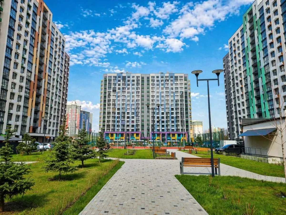 об’єкт сфери послуг Київ, Подільський, Тираспольська 52 12