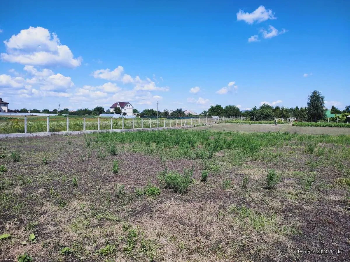 ділянка під житлову забудову Броварський, Погреби, Центральная 12