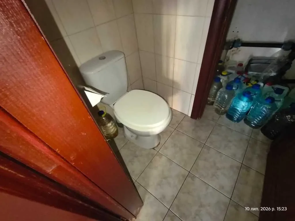 торгові площі Київ, Деснянський, Братиславська 14Б 15