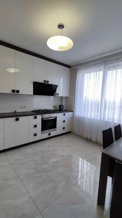 2-к квартира Львів, Личаківський, Липова Алея 4