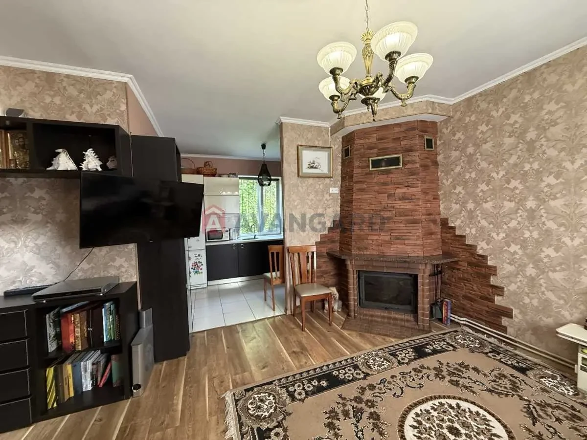 3-к будинок Київ, Дніпровський, 1 Садовий 3