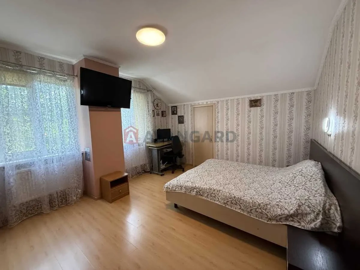 3-к будинок Київ, Дніпровський, 1 Садовий 6