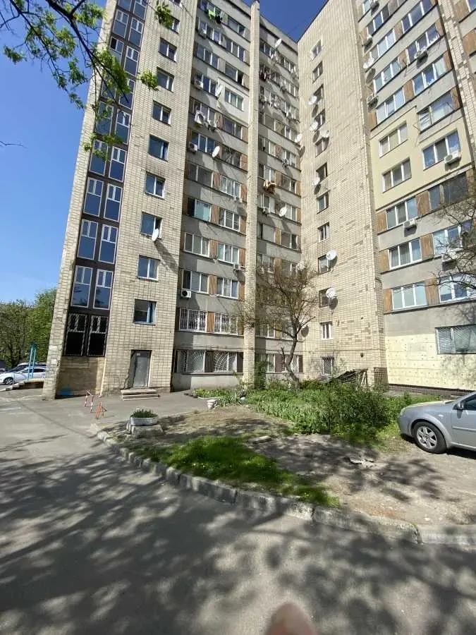 кімната Київ, Дніпровський, Миропільська 15А 12