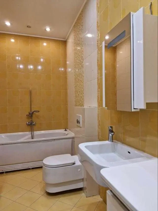 4-к будинок Київ, Святошинський, Берковецька 19