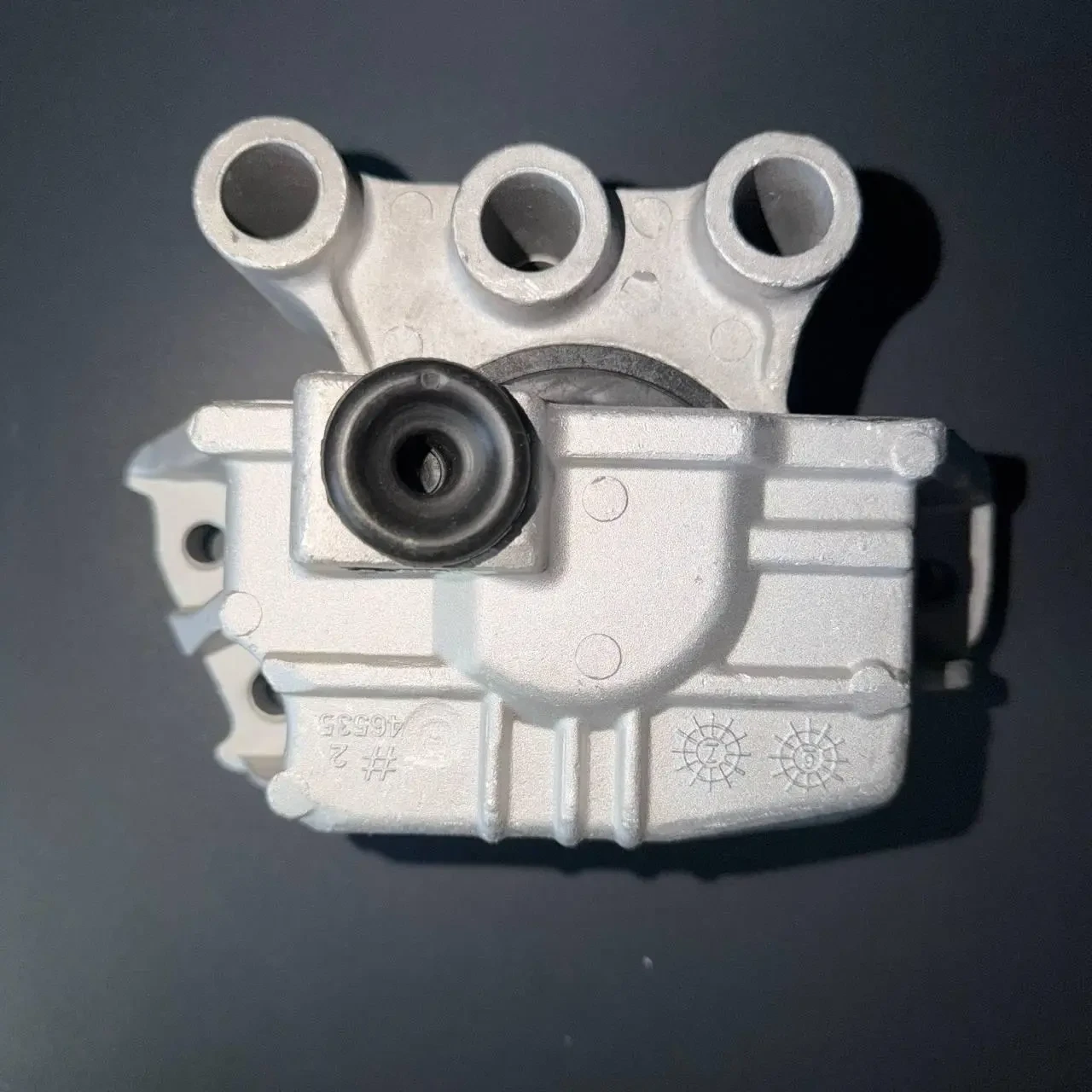 Подушка права Jeep Compass Jeep  Renegade Fiat 500X 68323781AA  68363755AA