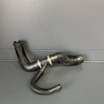 Hижній патрубок (шланг) радіатора охолодження Jeep Grand Cherokee (WK2) Dodge Durango (WD) 68056029AG